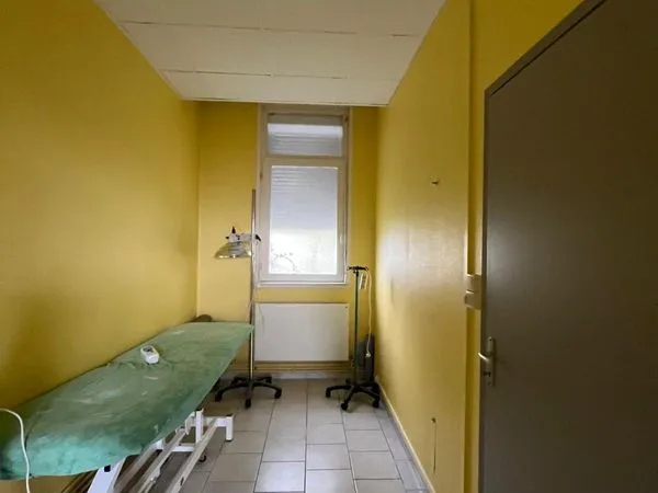 Local 83 m² Wallers 