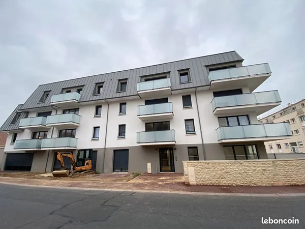 Studio 1 pièce 28 m² 