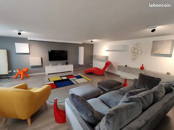 Superbe loft 243m² 4ch - patio - garages - 5min des Gratte Ciel 