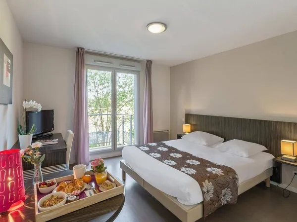 Studio 1 pièce 25 m² 