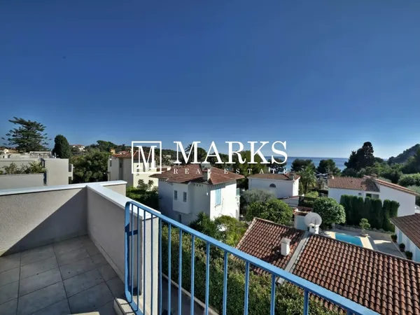 Appartement triplex avec toit-terrasse et vue mer 