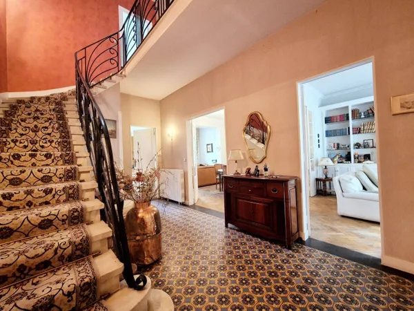 Maison 6 pièces 205 m² 