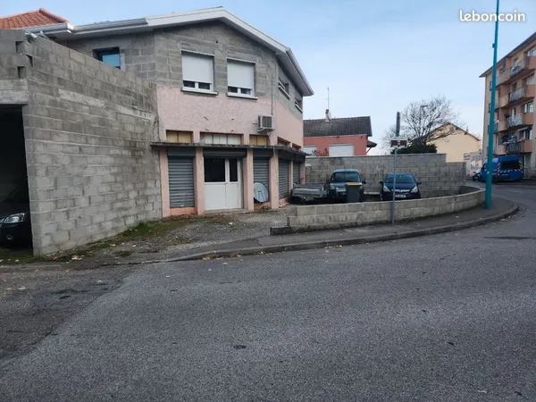 Local commercial 