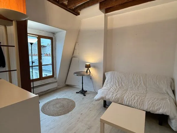 75017 Batignolles STUDIO 21m2 Meublé Clair Charme Standing Sécurisé Douche et Cuisine séparées 
