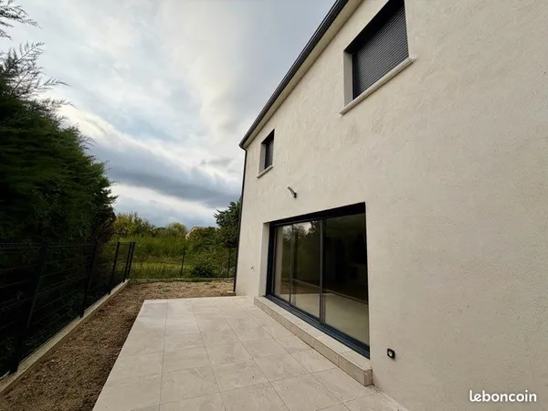 Maison neuve 3 chambres + grand garage 