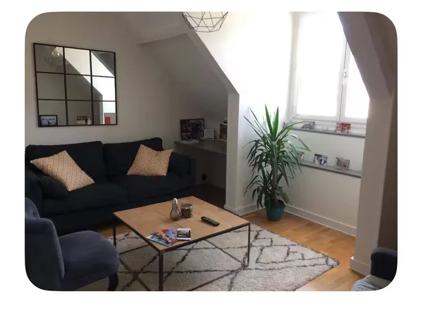 COEUR DE VILLE - LOCATION APPARTEMENT 2 PIECES 44m² - TRES BON ETAT 