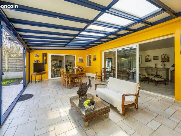 Propriété 7 pièces 178 m² 