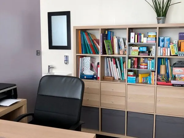 🏢 Bureau 14 m² à louer dans cabinet libéral paramédical - Strasbourg Meinau 