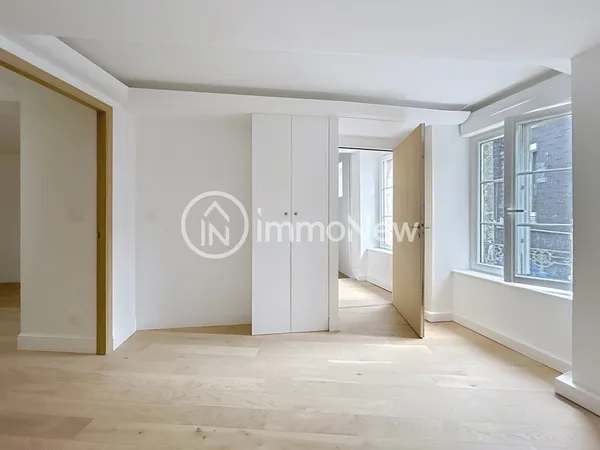 APPARTEMENT 94.65 m2 - 2 chambres - GRANVILLE CENTRE- 