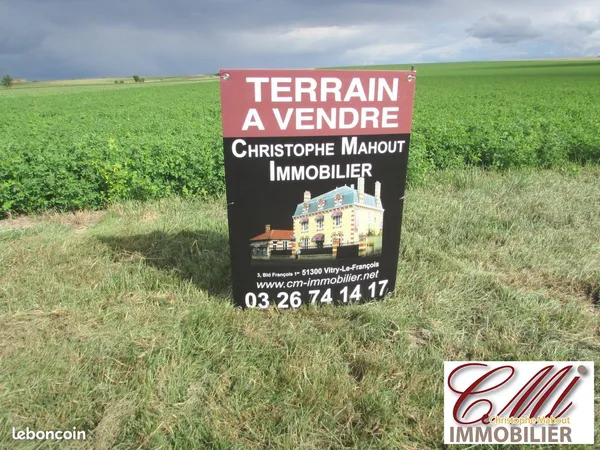 Terrain 950 m² Dommartin-Lettrée 