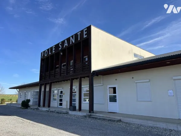 Local 2 pièces 46 m² 