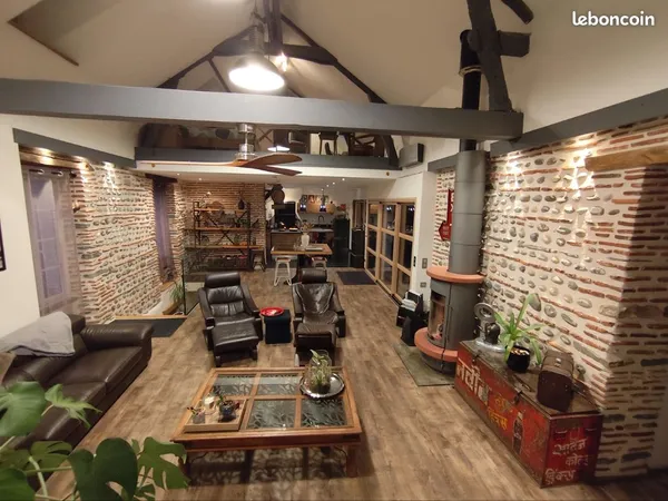 Loft centre lescar 