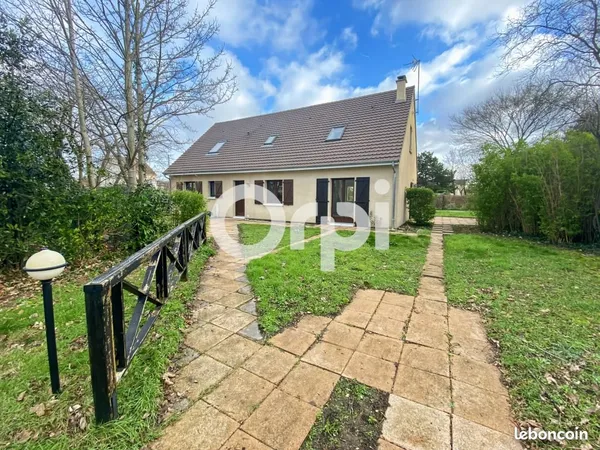 Maison 8 pièces 176 m² 