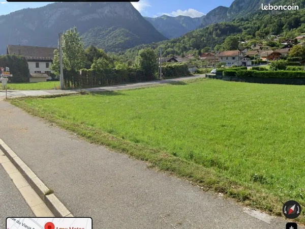 Terrain 2000 m² MARNAZ 