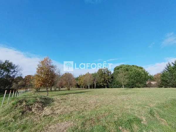 Terrain Castelsarrasin 480 m2 environ - viabilisé 