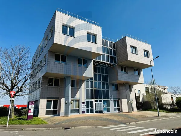 Bureaux 141 m² Chenôve 