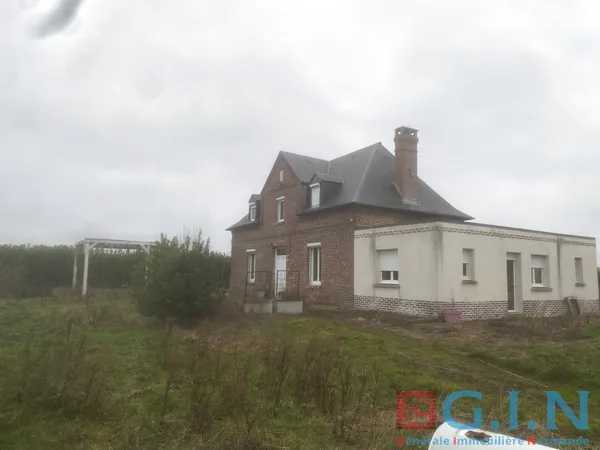 Maison de maître sur 12 900m2 de terrain 