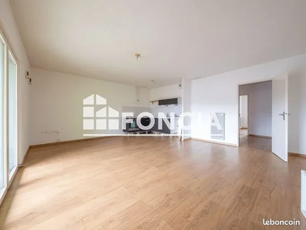 Achat immobilier sur Cenon, appartement de type 3 avec stationnement en sous sol 