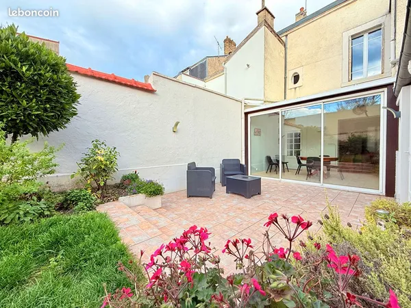 Propriété 6 pièces 158 m² 