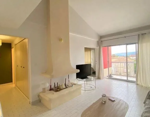 Duplex 2 pièces 63 m² 