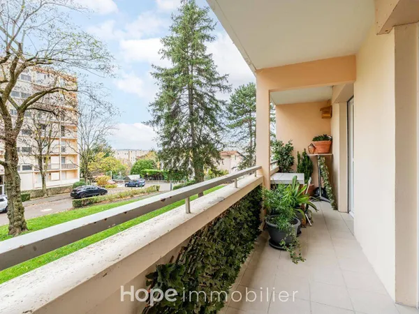 Appartement 4 pièces 73 m² 