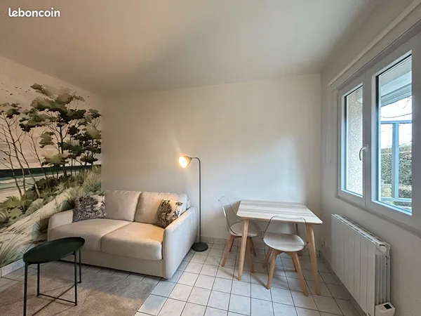 Studio 1 pièce 17 m² 
