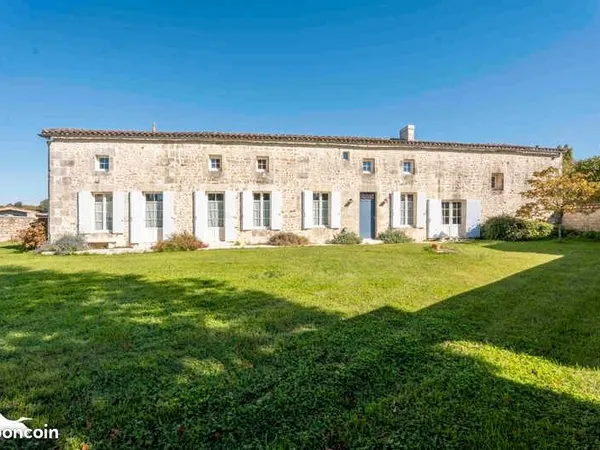 Maison 6 pièces 205 m² 