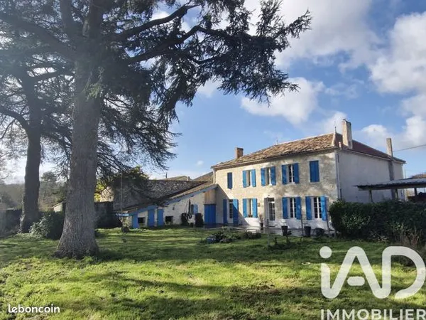 Maison 7 pièces 295 m² 