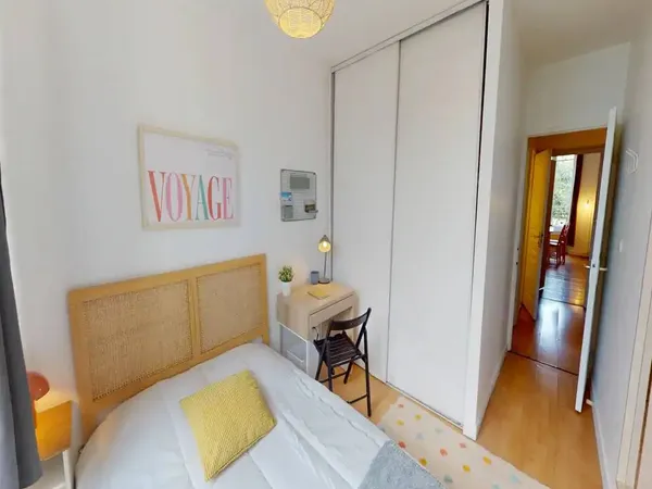 Loue chambre en colocation 