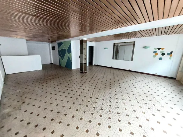 Location pro à Agen 