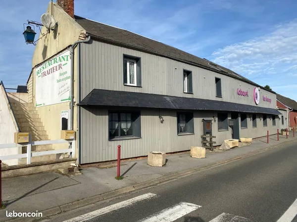 Local 497 m² Caulières 
