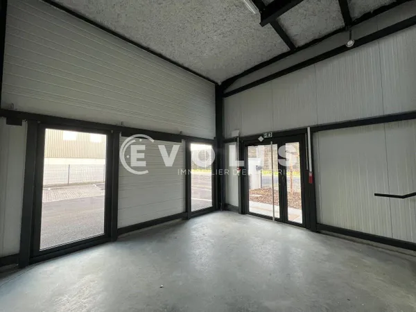 Local d'activité 600 m² 
