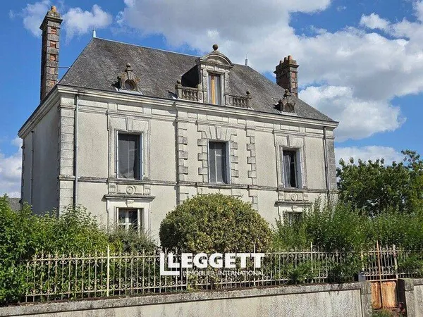 Maison 11 pièces 234 m² 