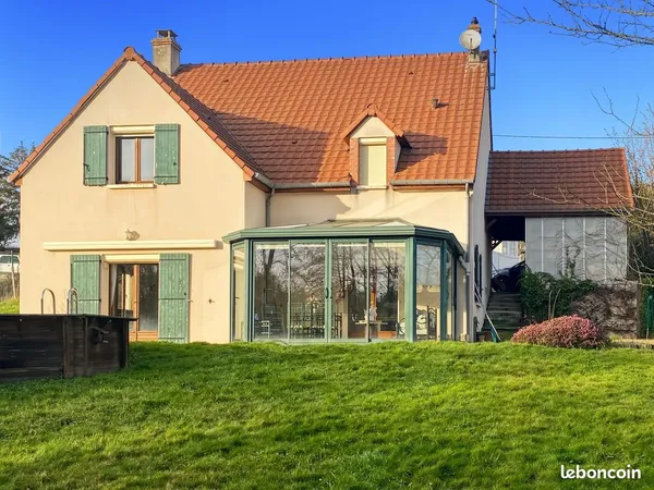 Propriété 7 pièces 220 m² 