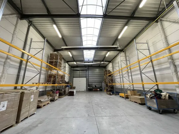 Local d'activité 520 m² 