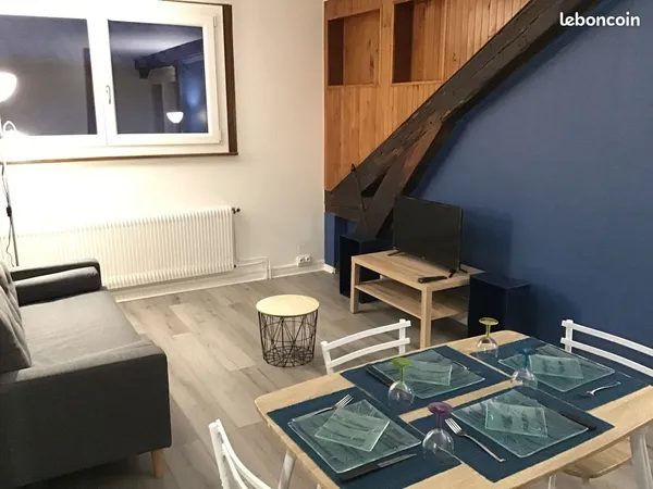 Jolie chambre en attique 