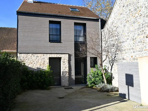 Bureaux 75 m² 