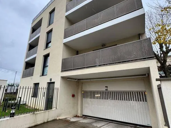 Parking - Garage Vente Caluire-et-Cuire   20000€