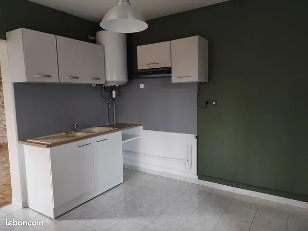Maison individuelle à la campagne 