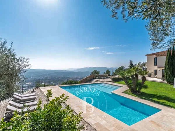 Grasse - Saint-Christophe - Élégante villa de style victorien - 