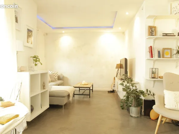 T3 Meublé 67 m² + Loggia 20m² - Chauffage Inclus, Parking Sécurisé - 13004 Chartreux 