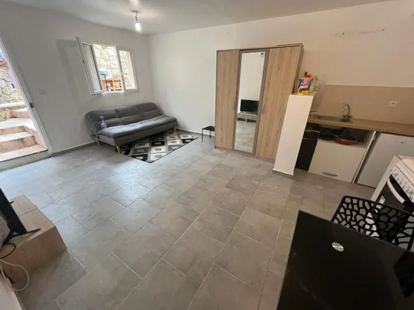 Loue Studio Terrasse 30m² Saintes-Maxime 
