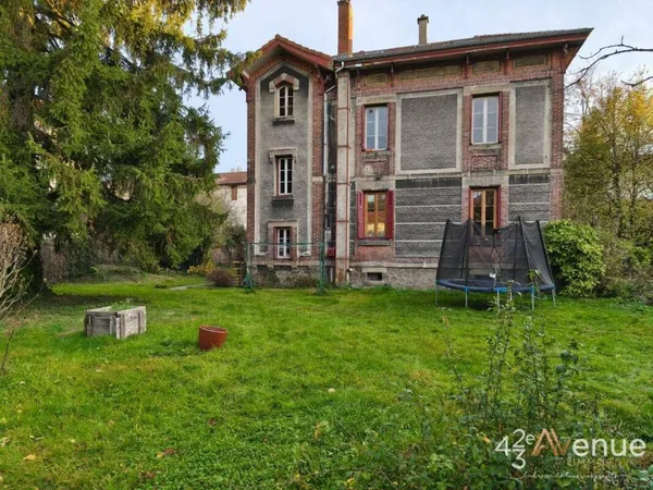 Maison 7 pièces 146 m² 