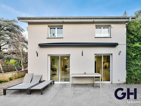 Maison 6 pièces 160 m² 
