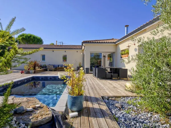 Maison 6 pièces 137 m² 