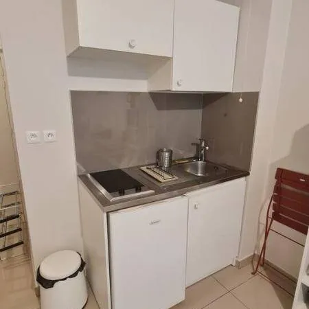 Studio 1 pièce 20 m² 