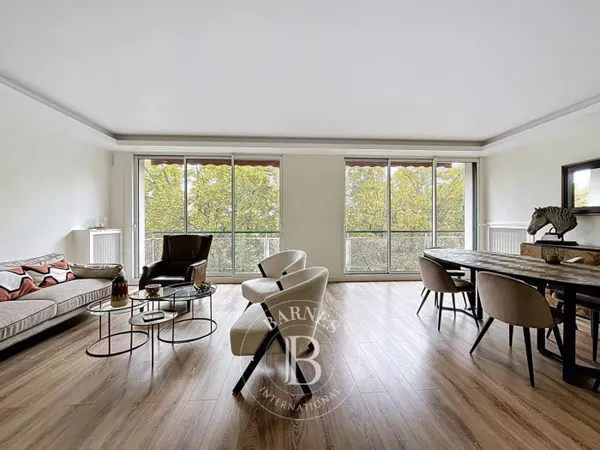 Le service location de la Maison BARNES vous présente ce bien : 