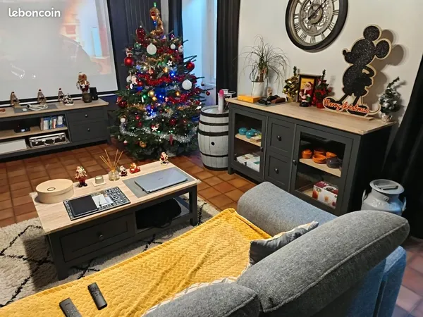 Grande chambre dans grande maison en coloc 