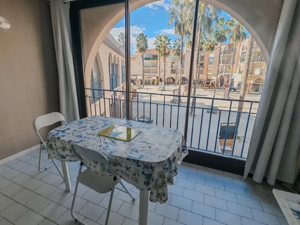 Studio 1 pièce 19 m² 