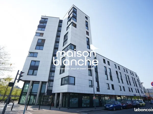 Studio 1 pièce 19 m² 